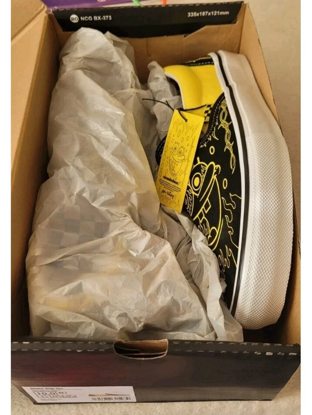 Vans Slip On Spongebob+ Gigliotti  Mens Size 10 Black And Yellow Limited Ed.